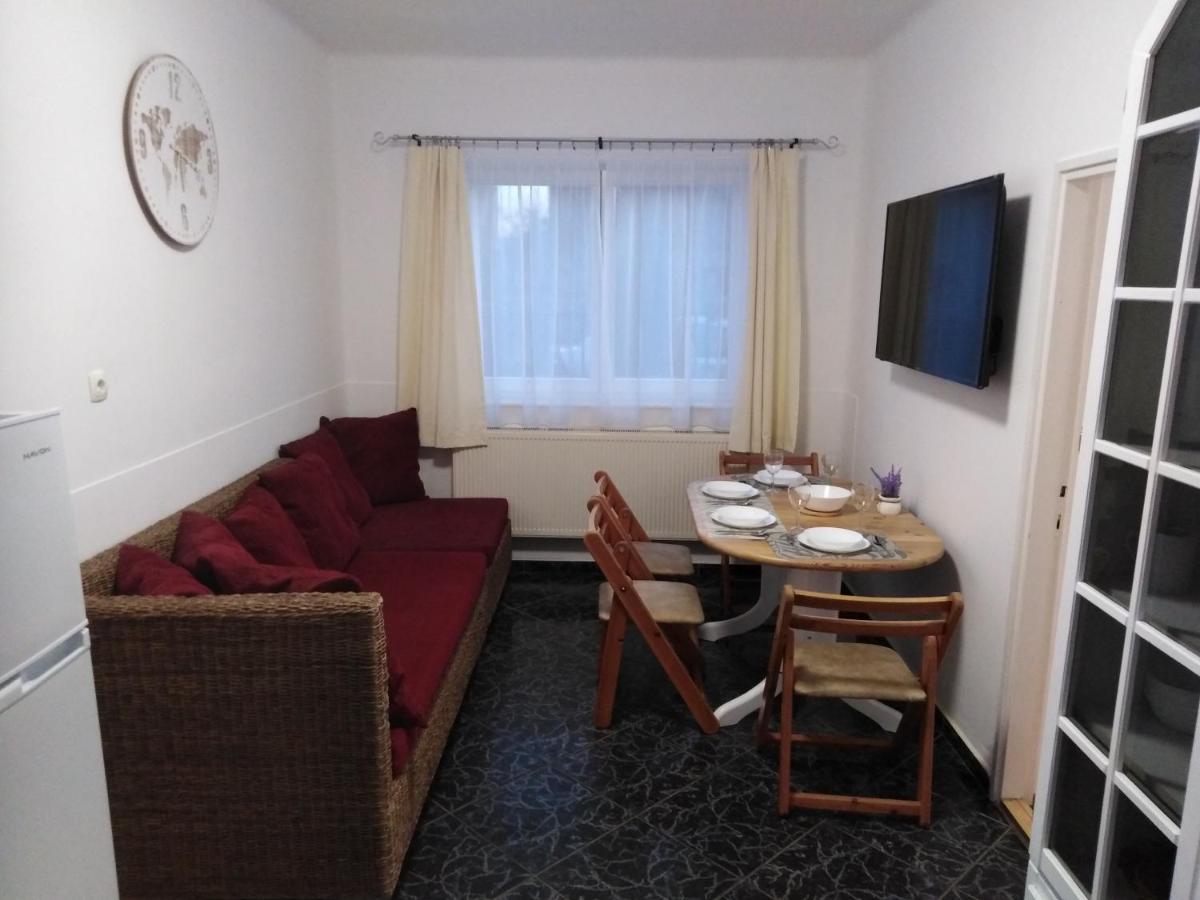Arinza Apartman Vendeghaz Mezőkövesd Exterior foto