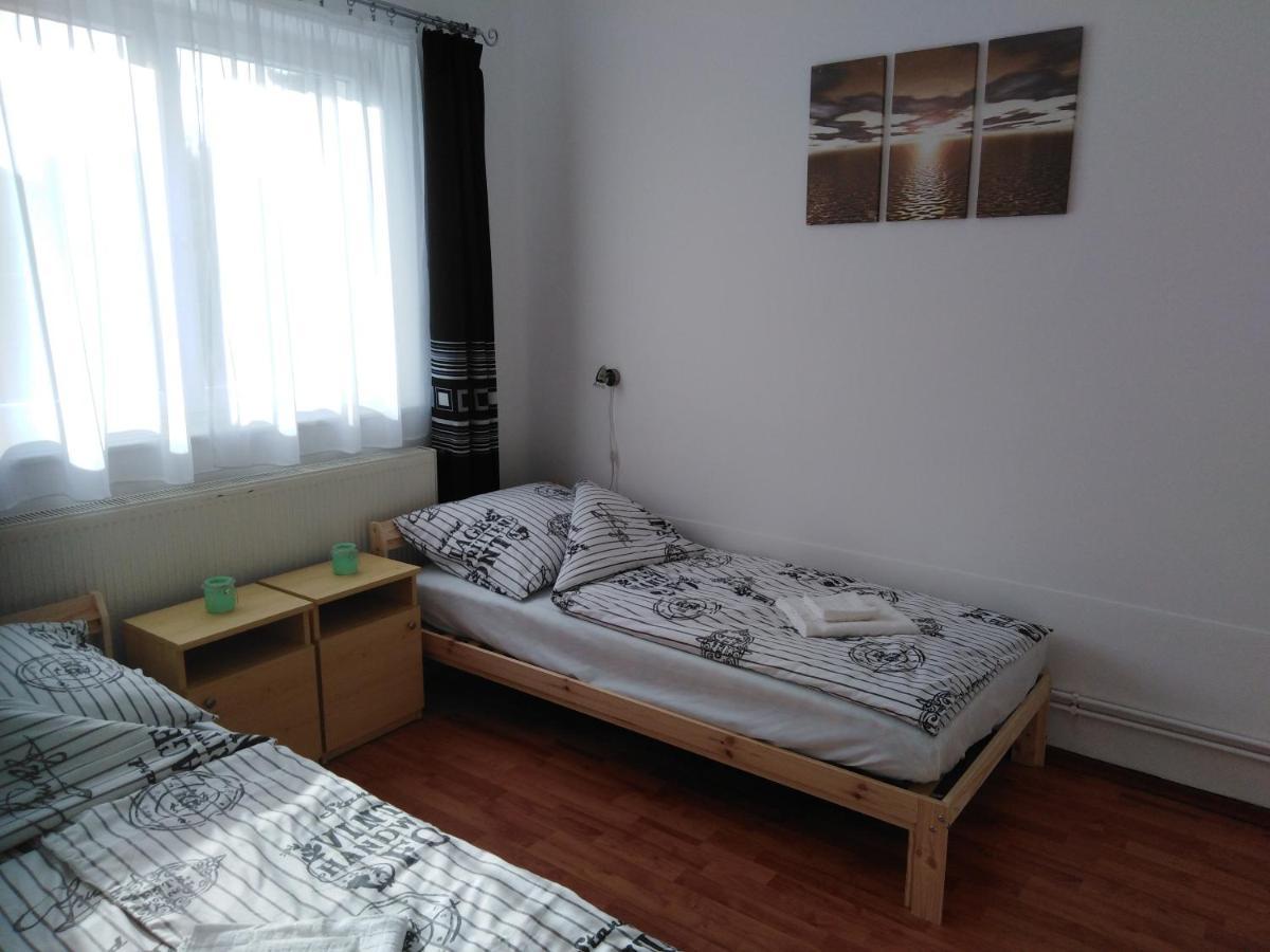 Arinza Apartman Vendeghaz Mezőkövesd Exterior foto