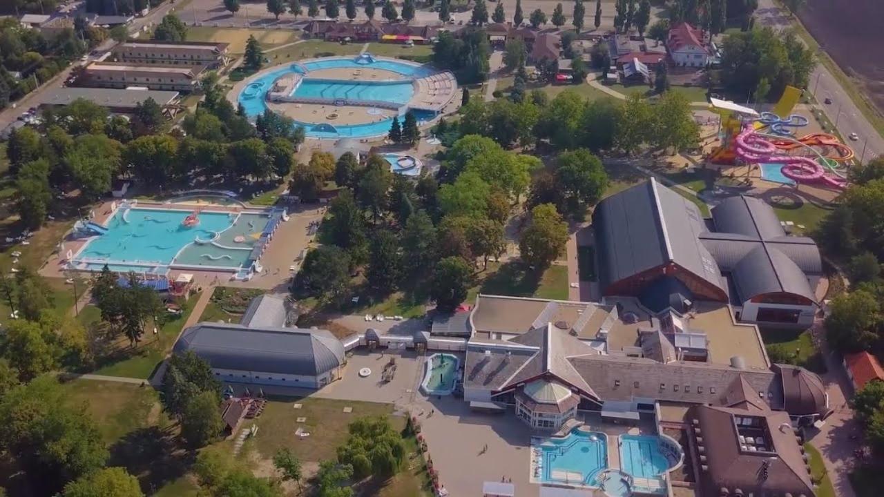 Arinza Apartman Vendeghaz Mezőkövesd Exterior foto